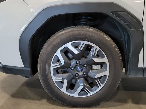Used 2025 Subaru Forester Premium AWD/4WD image 13