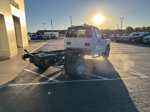 New 2026 Ford F350 XL w/ XL Chrome Package image 6