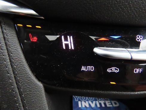 Used 2022 Cadillac XT5 Premium Luxury w/ Technology Package image 31