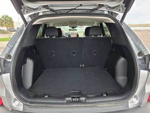 Used 2021 Ford Escape SE w/ SE Sport Appearance Package AWD/4WD image 25