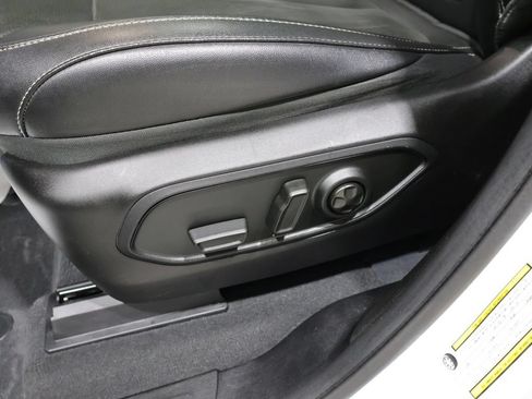 Used 2023 Jeep Grand Cherokee L Laredo AWD/4WD image 12