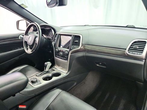 Used 2018 Jeep Grand Cherokee Overland AWD/4WD image 32