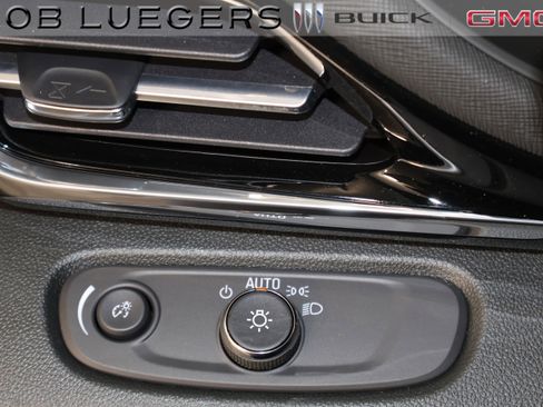 New 2026 Buick Envista Preferred FWD image 29