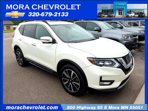 Used 2017 Nissan Rogue Platinum AWD/4WD image 1