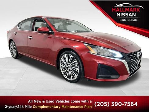Used 2024 Nissan Altima 2.5 SL FWD image 1