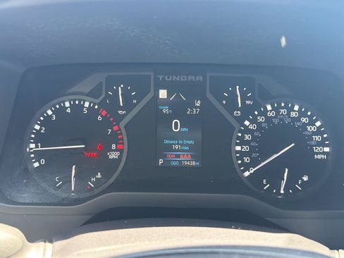 Used 2026 Toyota Tundra SR5 w/ SR5 Convenience Package AWD/4WD image 23