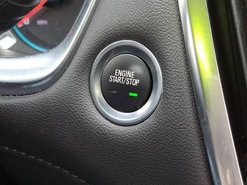 Used 2023 Chevrolet Traverse LT w/ LPO, Floor Liner Package image 21