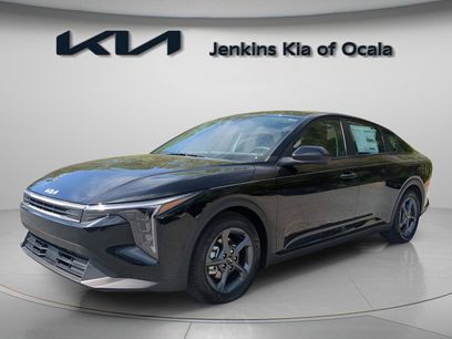 New 2025 Kia K4 LXS