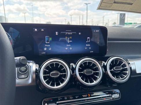 New 2025 Mercedes-Benz GLB 35 AMG 4MATIC image 16