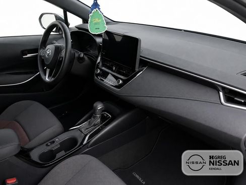 Used 2023 Toyota Corolla SE FWD image 7