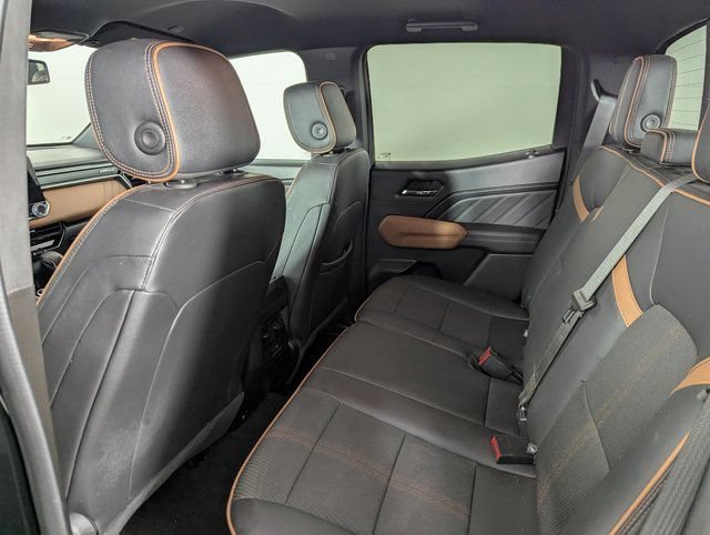 Used 2023 GMC Canyon AT4 w/ Technology Package AWD/4WD image 18