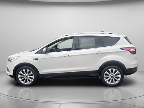 Used 2017 Ford Escape Titanium AWD/4WD image 2