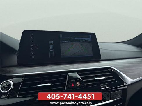 Used 2018 BMW M550i xDrive AWD/4WD image 25