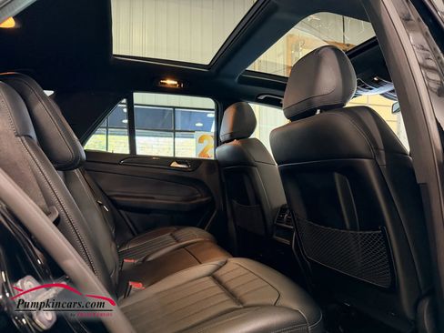 Used 2018 Mercedes-Benz GLE 350 GLE 350 4MATIC Sport Utility 4 w/ Premium 1 Package image 21