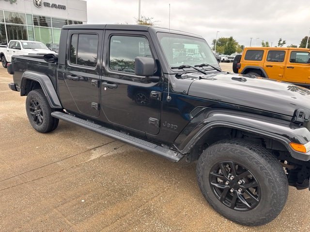 Used 2023 Jeep Gladiator Sport AWD/4WD image 6