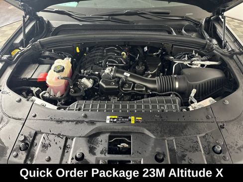 Used 2024 Jeep Grand Cherokee L Altitude AWD/4WD image 5