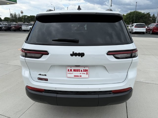 Used 2023 Jeep Grand Cherokee L Laredo AWD/4WD image 7