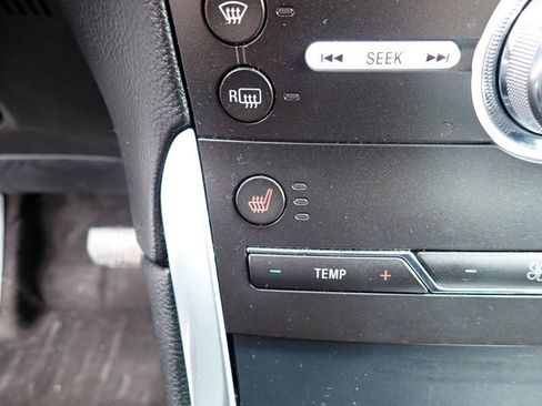 Used 2018 Ford Edge Titanium image 26