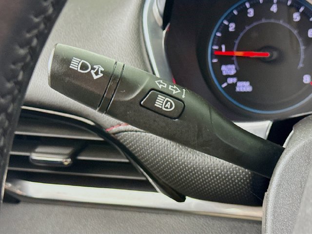 Used 2022 Chevrolet Traverse RS FWD image 15