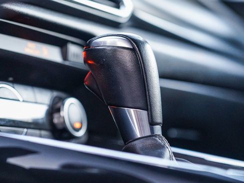 Used 2018 MAZDA CX-9 Touring image 22