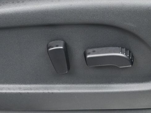 Used 2020 Nissan Titan Platinum Reserve image 43