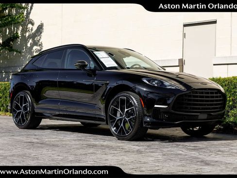 Used 2025 Aston Martin DBX 707 image 18