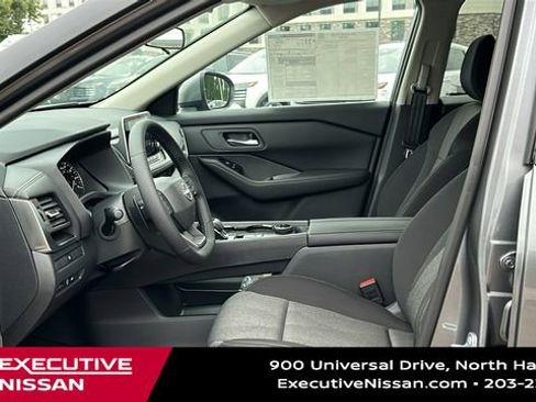 New 2026 Nissan Rogue SV image 10