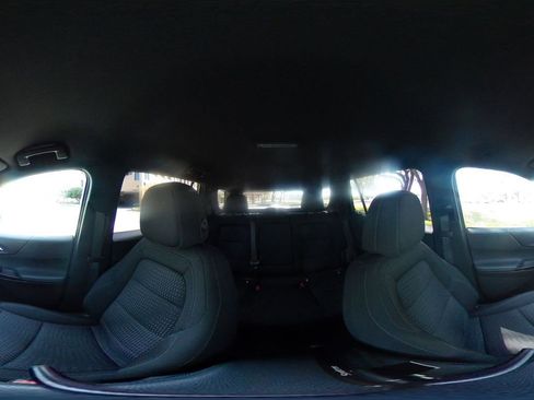 Used 2025 Chevrolet Equinox LT image 37