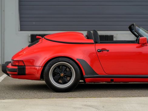 Used 1989 Porsche 911 Carrera RWD image 91