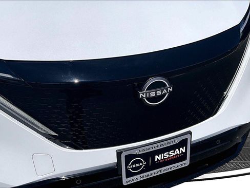 Used 2023 Nissan Ariya FWD image 32