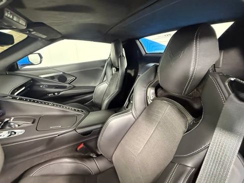 Used 2023 Chevrolet Corvette Stingray Premium Conv w/ Z51 Performance Package RWD image 16