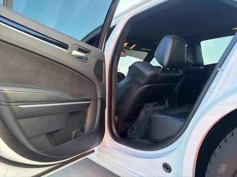 Used 2023 Chrysler 300 C RWD image 41