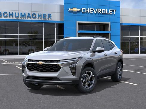 New 2026 Chevrolet Trax LT w/ Driver Confidence Package FWD image 6
