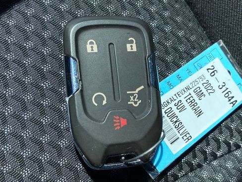 Used 2022 GMC Terrain SLE w/ Driver Convenience Package AWD/4WD image 25