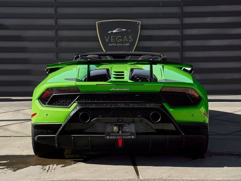 Used 2019 Lamborghini Huracan Performante image 22