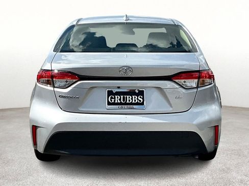 Used 2023 Toyota Corolla LE image 6