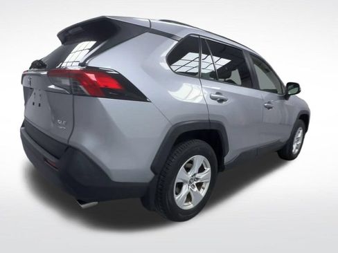 Used 2019 Toyota RAV4 XLE w/ Convenience Package AWD/4WD image 8
