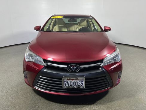 Used 2017 Toyota Camry XLE image 8