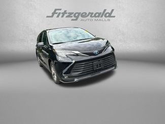 Used 2025 Toyota Sienna XLE FWD 360° Tour