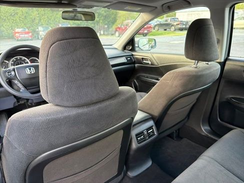Used 2013 Honda Accord EX image 17