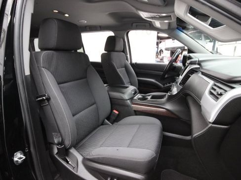 Used 2018 GMC Yukon SLE w/ SLE Value Package image 23