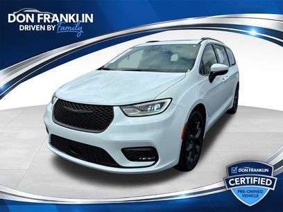 Used 2023 Chrysler Pacifica Touring-L w/ S Appearance Package