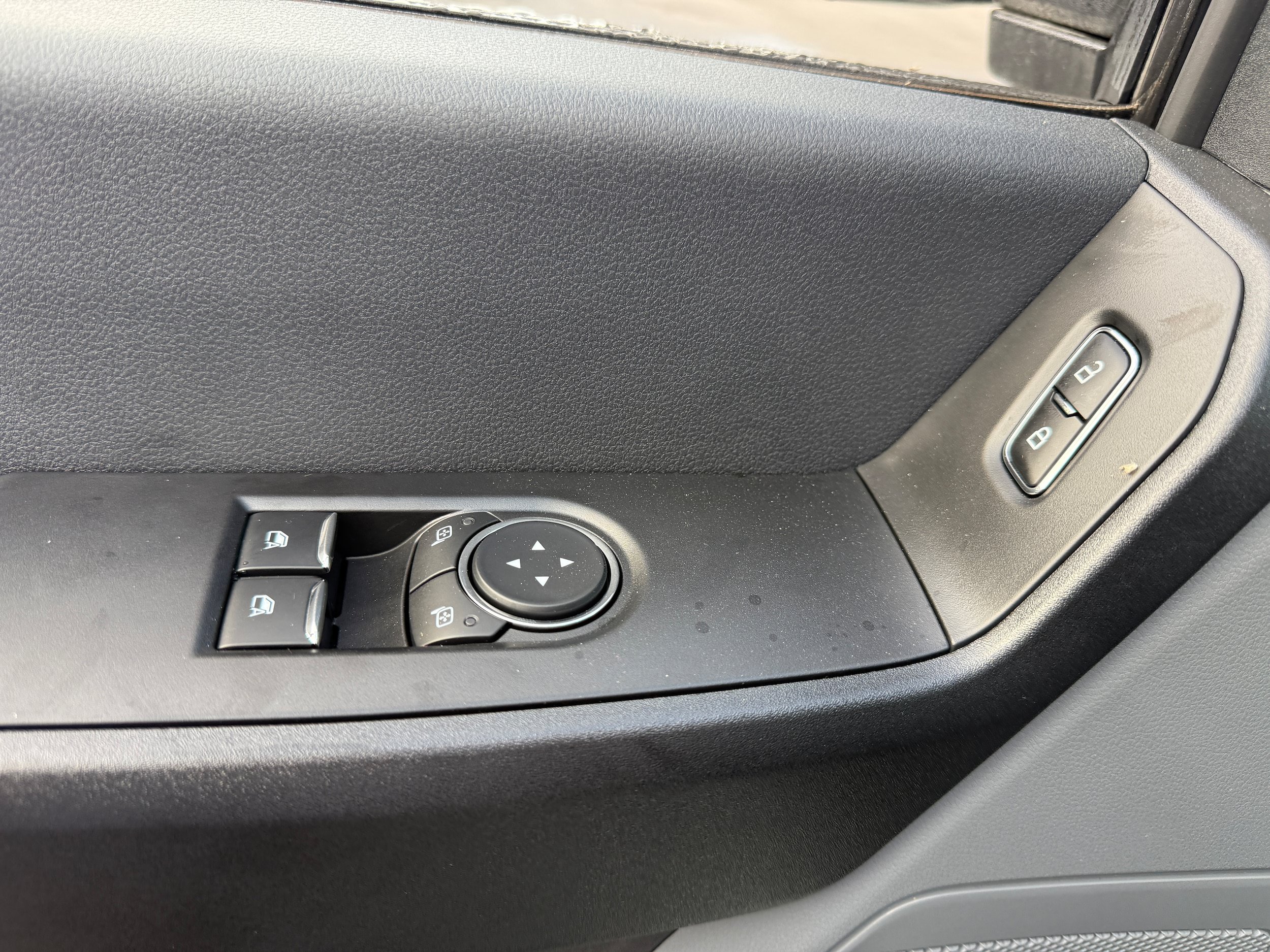 New 2025 Ford F350 4x4 Regular Cab DRW Super Duty image 12