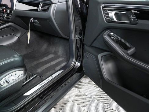 New 2026 Porsche Macan S image 26