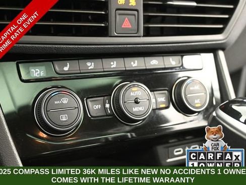 Used 2024 Volkswagen Jetta SE FWD image 35