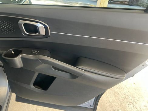 Certified 2025 Kia Sorento S w/ Panoramic Sunroof Package FWD image 16