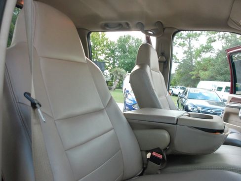 Used 2006 Ford F250 Lariat AWD/4WD image 38