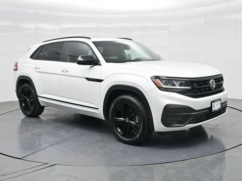 Used 2023 Volkswagen Atlas Cross Sport SEL R-Line AWD/4WD image 28