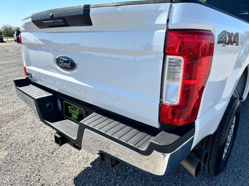 Used 2019 Ford F250 XLT w/ XLT Value Package image 12