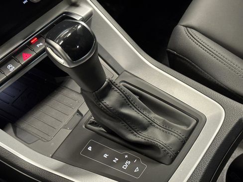 Certified 2025 Audi Q3 2.0T Premium w/ Convenience Plus Package image 21